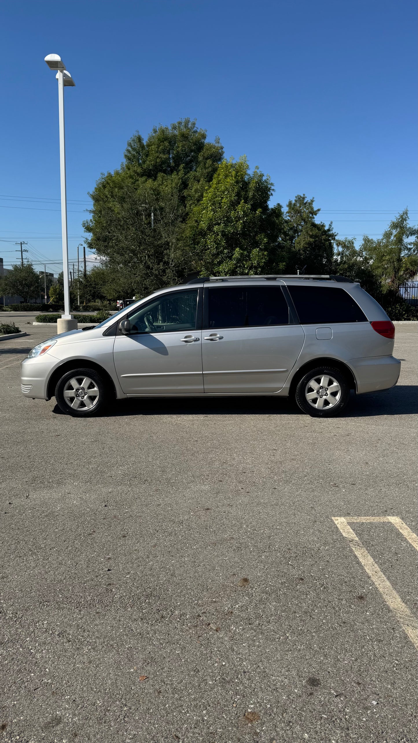 2004 Toyota Sienna LE