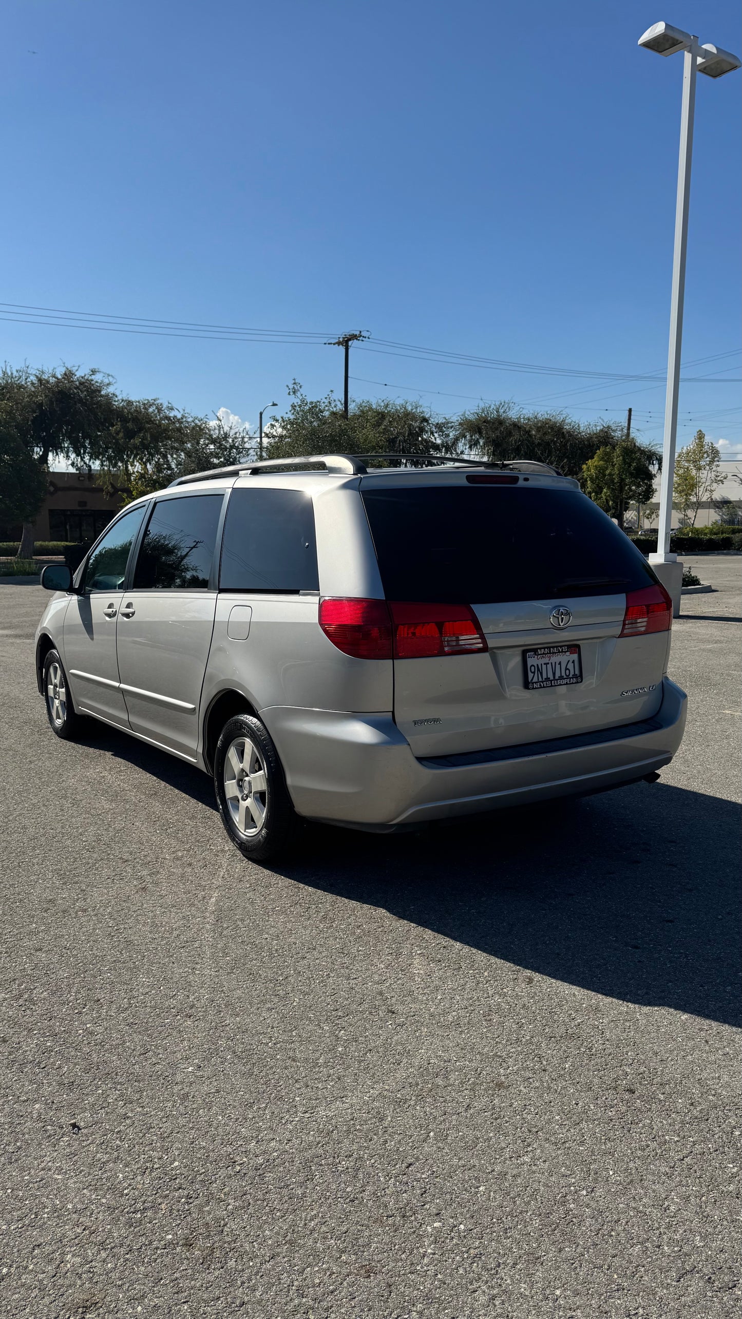 2004 Toyota Sienna LE