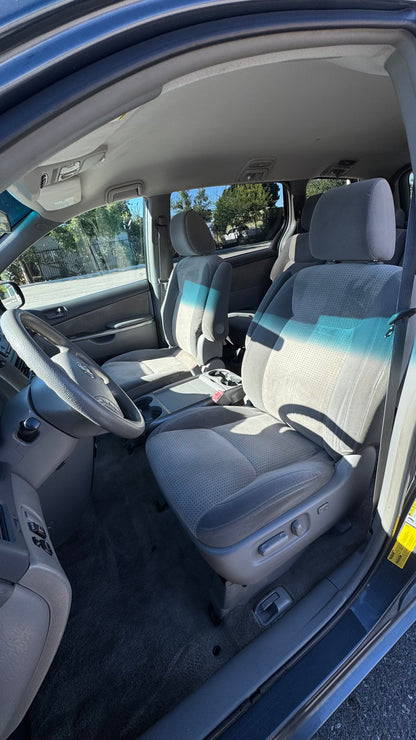 2010 Toyota Sienna LE