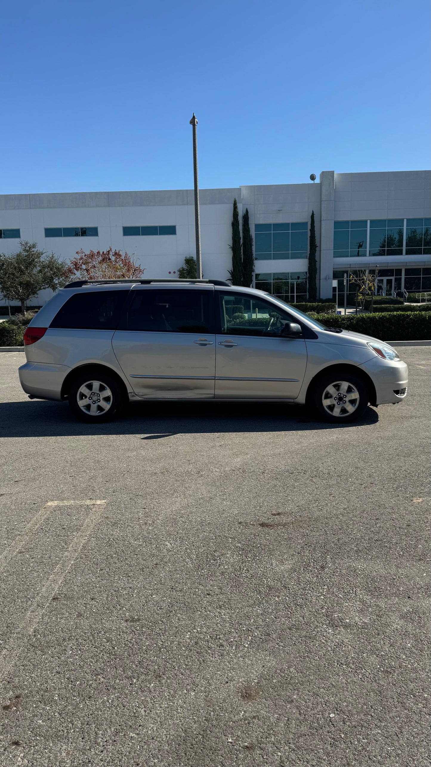 2004 Toyota Sienna LE